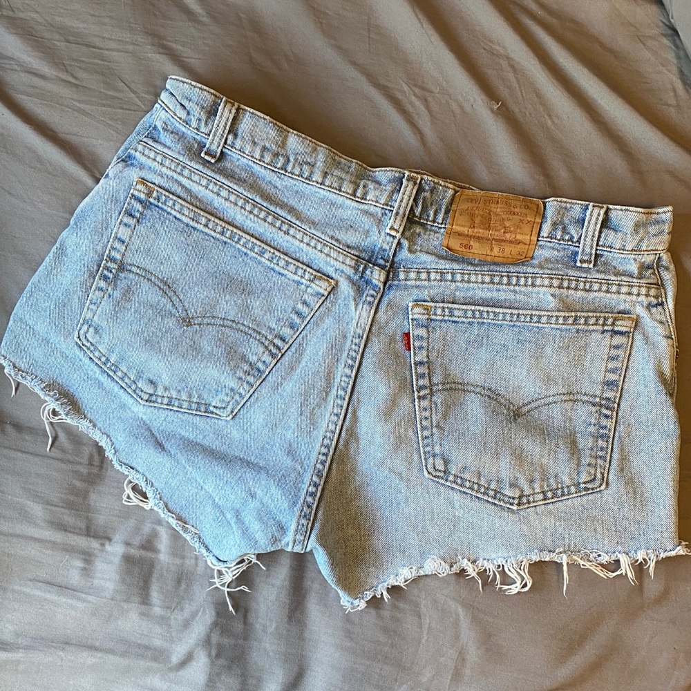 Women’s size 38 vintage Levi’s cutoff shorts